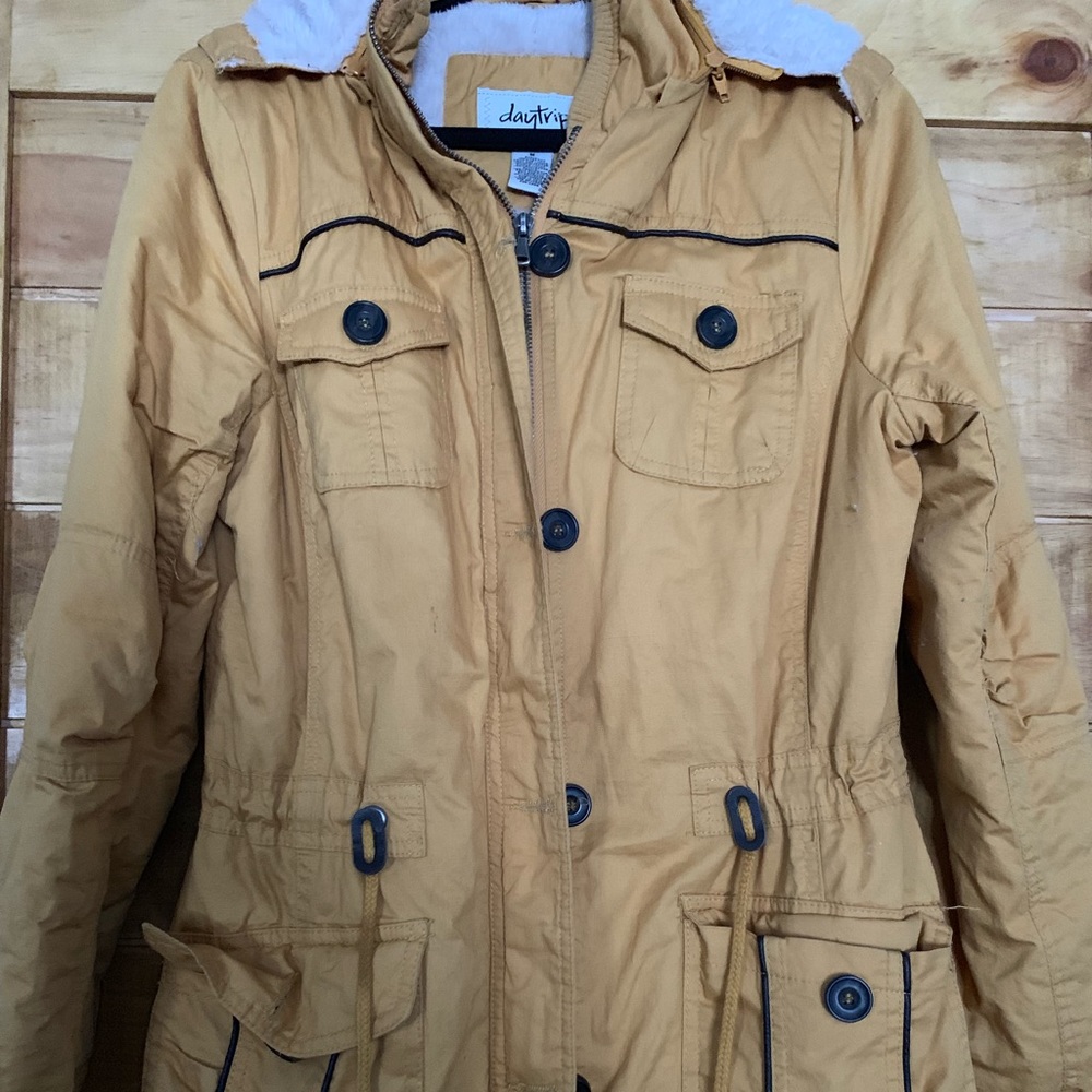 Daytrip- Yellow cargo jacket